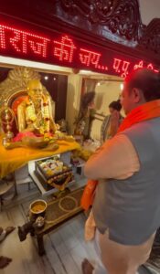 श्री स्वामी समर्थ निवास उपासना मठात जाऊन स्वामींचे दर्शन घेतले