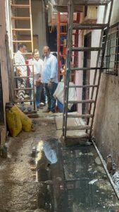 तुंबलेल्या नाल्याची समस्या सोडवण्यासाठी महापालिका अधिकाऱ्यांसोबत पाहणी व तातडीचे आदेश!