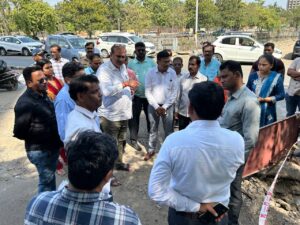 मुलुंड पूर्वेकडील गव्हाण पाडा, फायर ब्रिगेड परिसरातील रहिवाशांनी त्यांच्या विविध स्थानिक समस्यांसंदर्भात माझ्याशी संपर्क साधला.