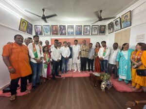 उत्तर पूर्व मुंबई जिल्हा कार्यालयात उत्साहात नवनिर्वाचित विधानसभा मंडळ अध्यक्ष व वार्ड अध्यक्ष यांचा सत्कार!