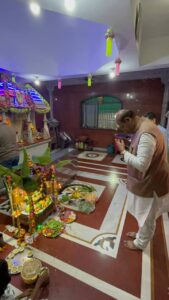 १ मे महाराष्ट्र दिनाच्या शुभमुहूर्तावर मुलुंड आणि विक्रोळी येथील विविध ठिकाणी सत्यनारायण महापूजेचे आयोजन करण्यात आले.